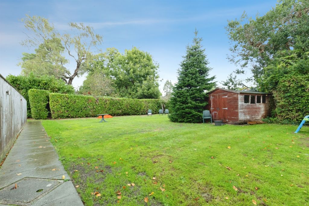 Property photo 2 of 13