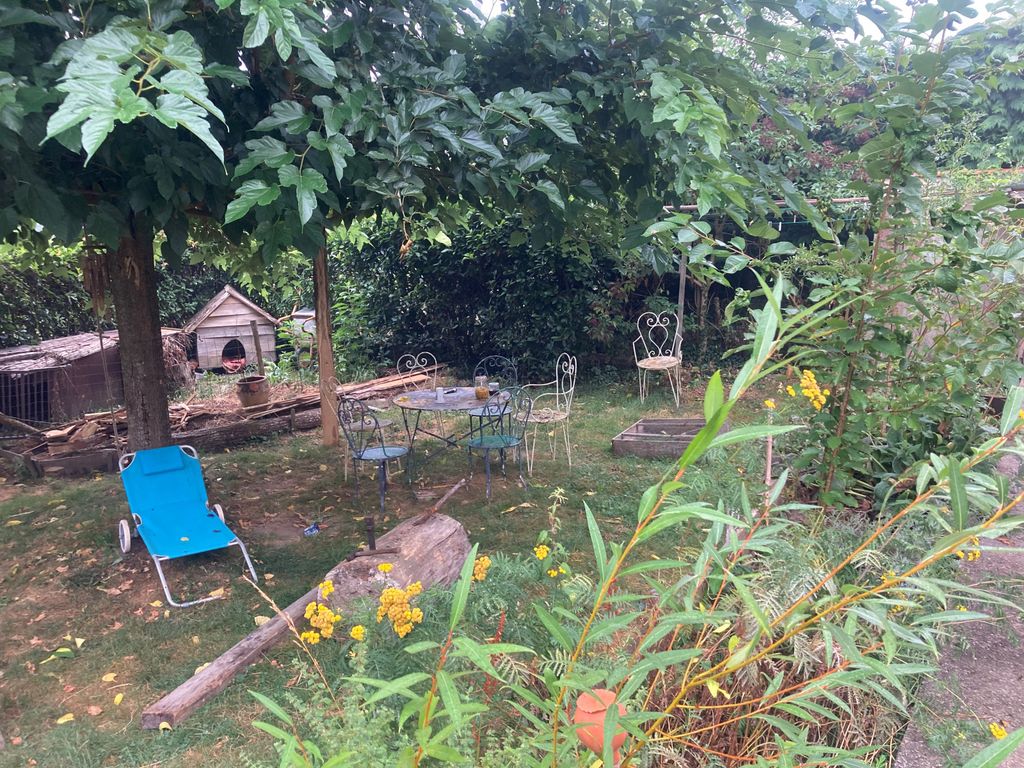 Property photo 2 of 19