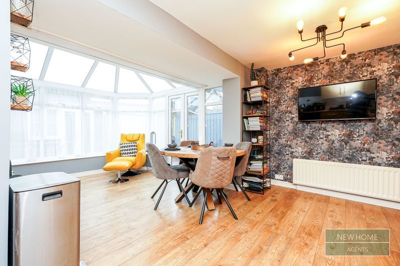 Property photo 3 of 16 Photo 11