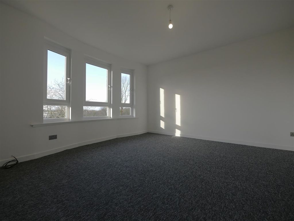 Property photo 2 of 8 P2110614.Jpg