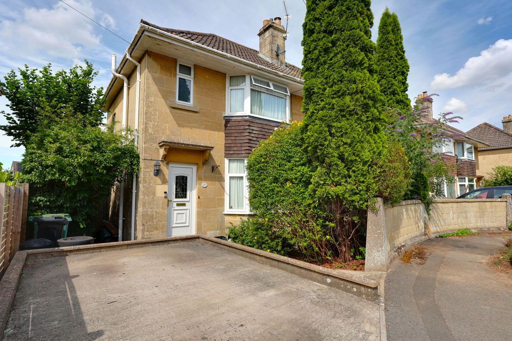 Property photo 1 of 29