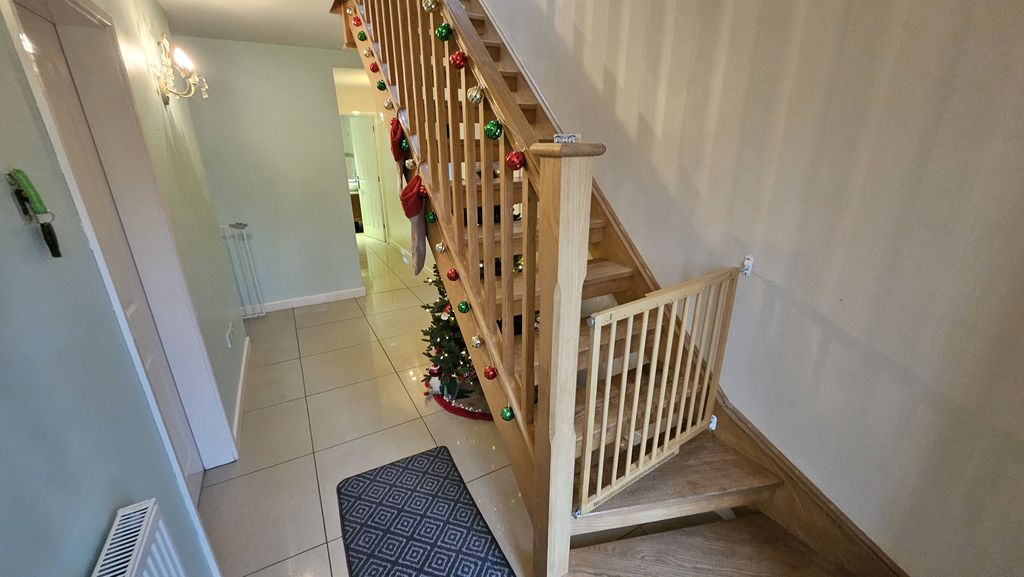 Property photo 3 of 22 Hallway