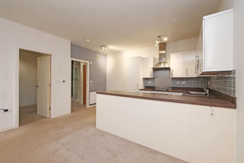 Property photo 2 of 13 Pnmb1199.Jpg