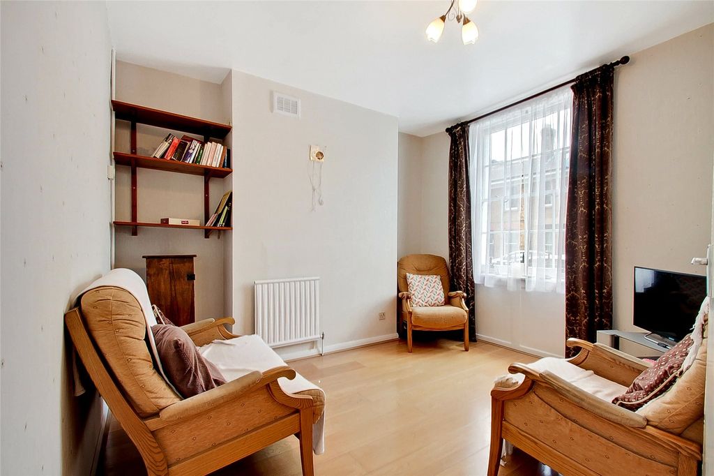 Property photo 2 of 14 Picture No. 04
