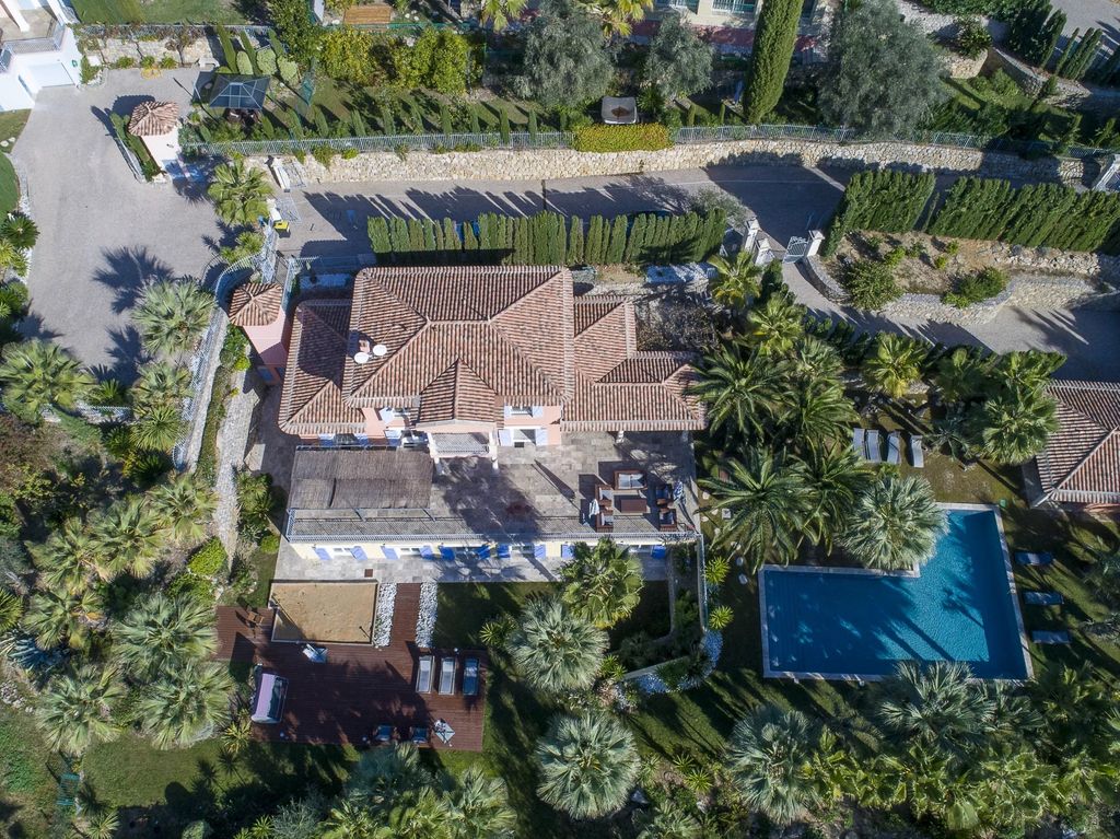 Property photo 1 of 45
