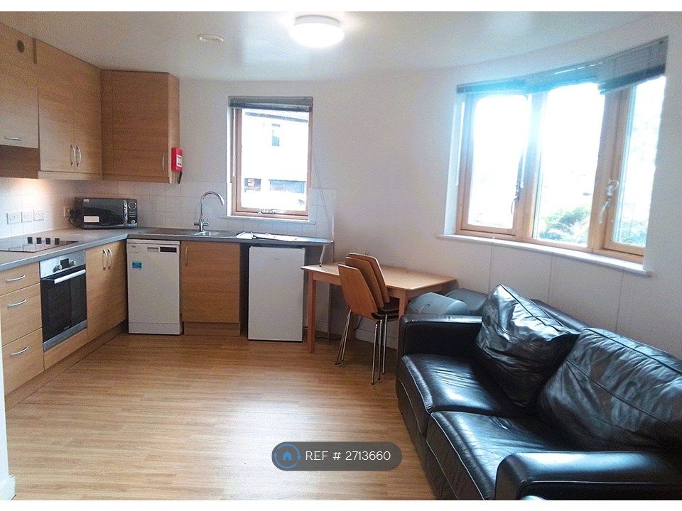 Property photo 2 of 8