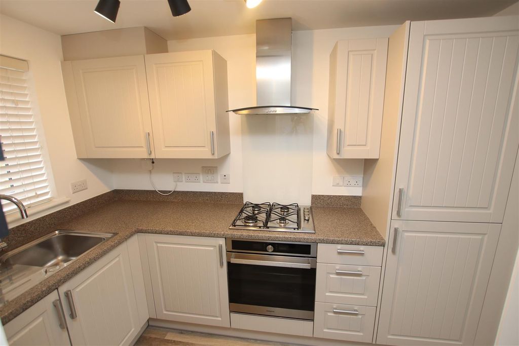 Property photo 2 of 13 Img_0418.Jpg