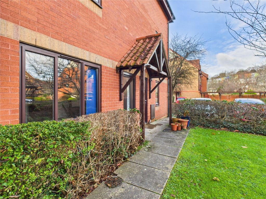 Property photo 1 of 9 Picture No. 07