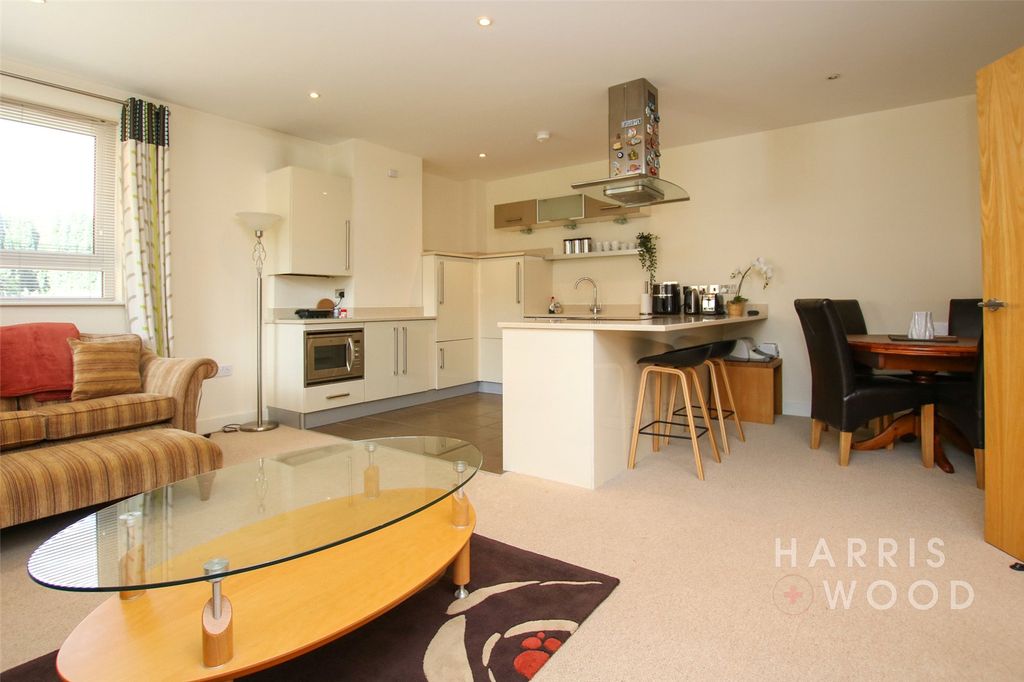 Property photo 3 of 18 Picture No. 04
