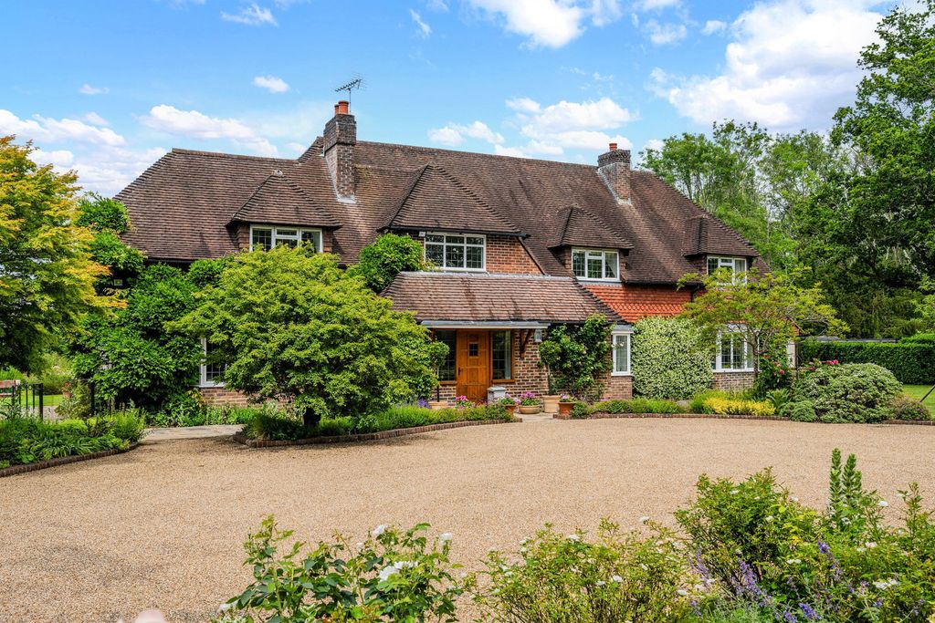 Property photo 1 of 52