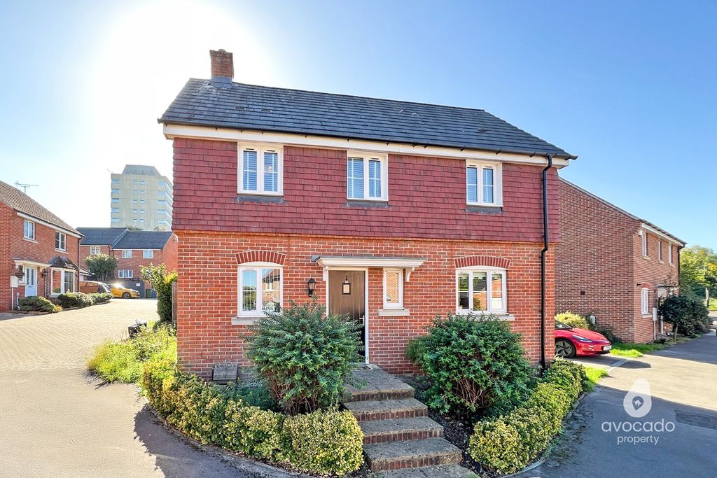 Property photo 1 of 20 4553500