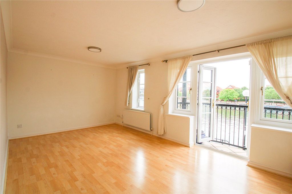 Property photo 2 of 14 Picture No. 05