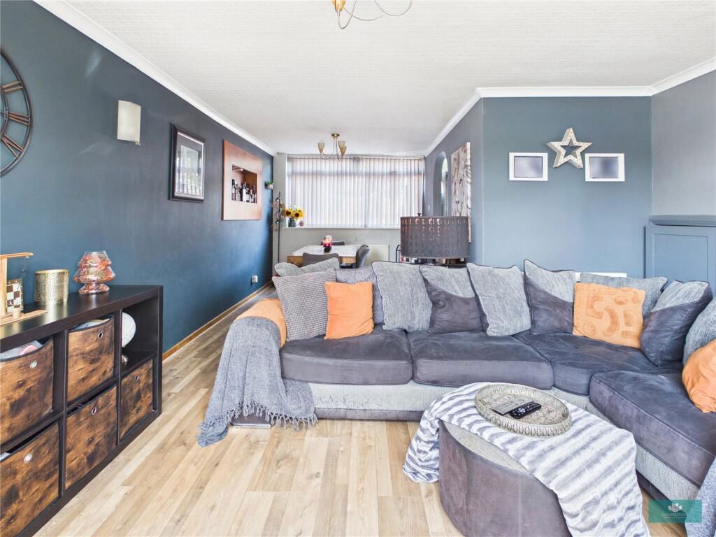 Property photo 3 of 25