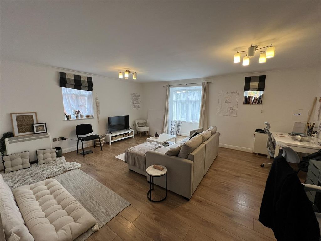 Property photo 3 of 9 Img_6479.Jpeg