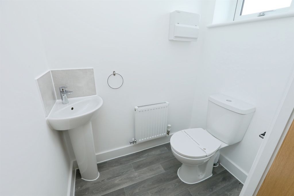Property photo 2 of 18