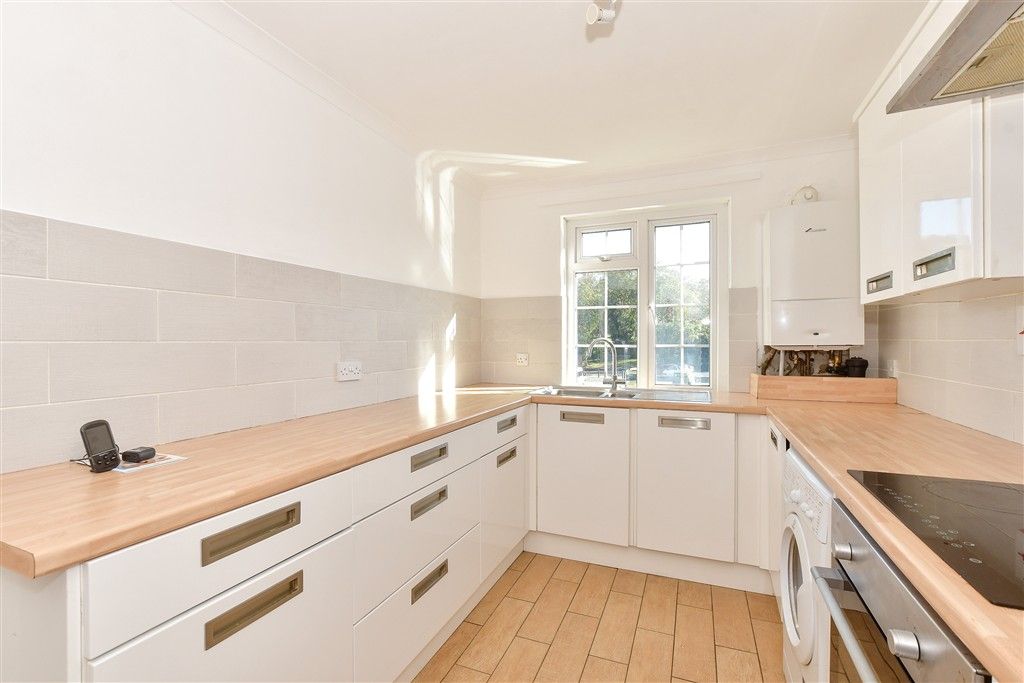 Property photo 3 of 13 Kitchen