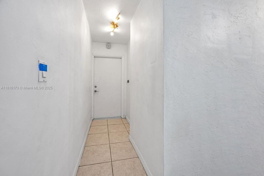 Property photo 2 of 33 <Alttext/>