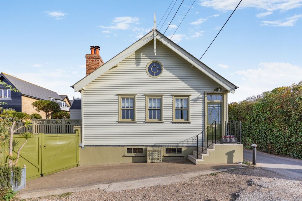 Property photo 1 of 17 122 Island Wall