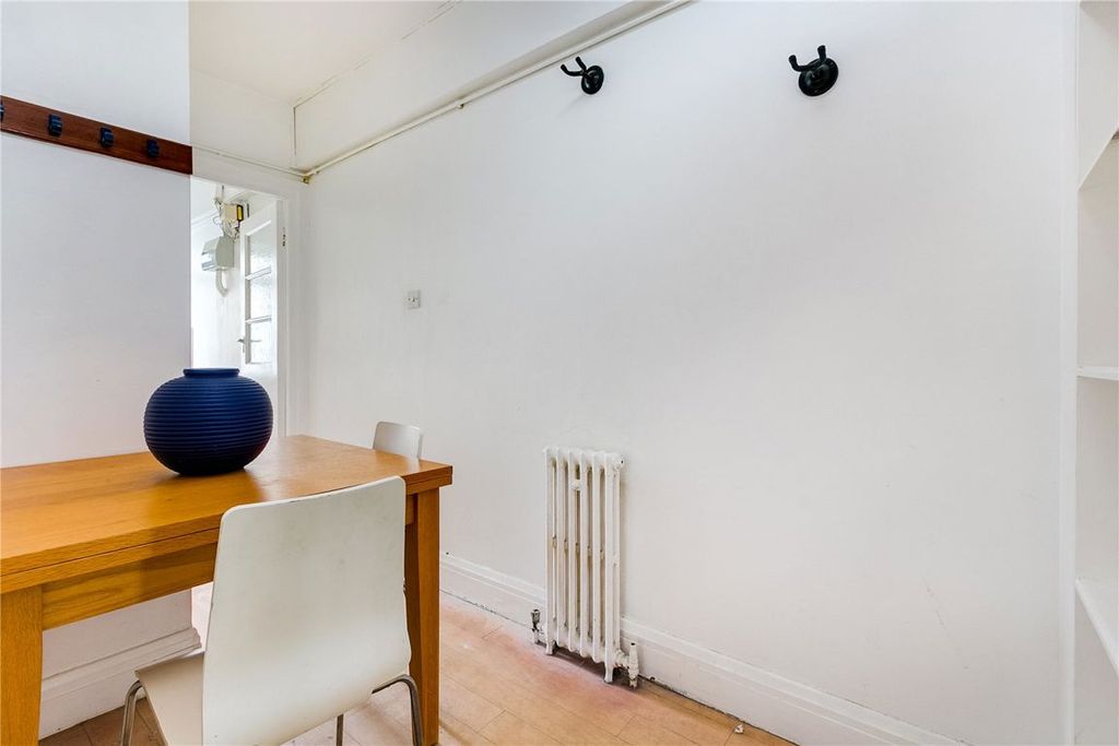Property photo 2 of 5