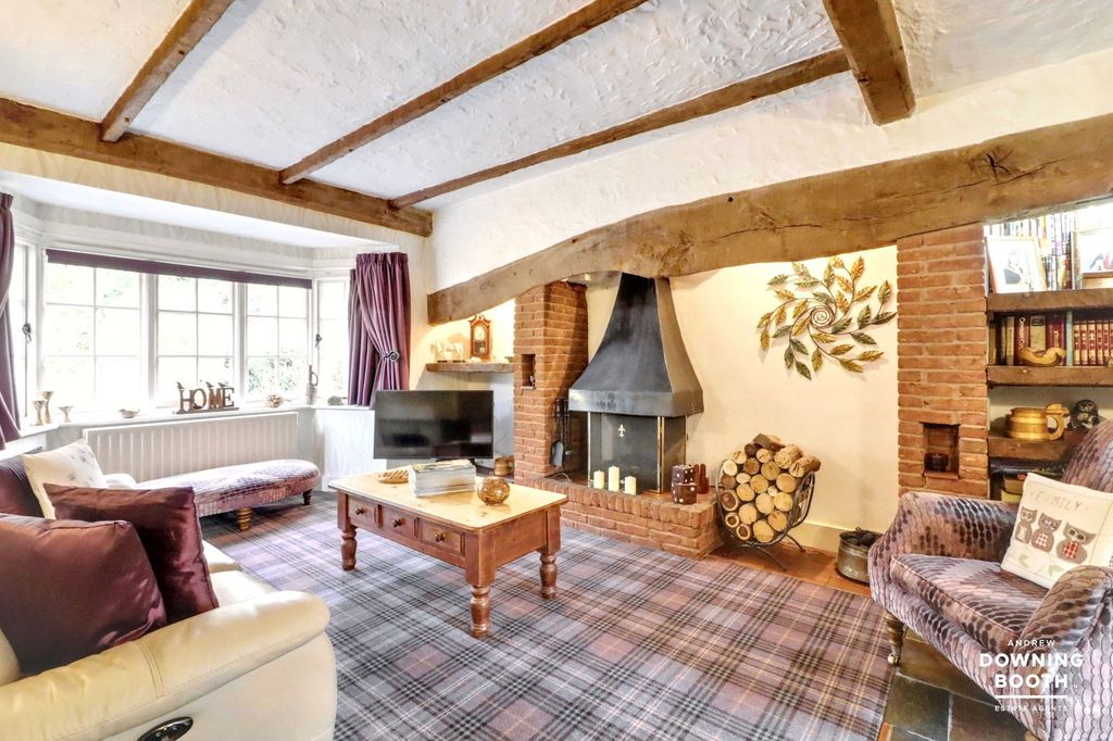 Property photo 2 of 33