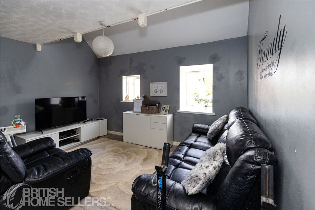 Property photo 2 of 7 Picture No. 04