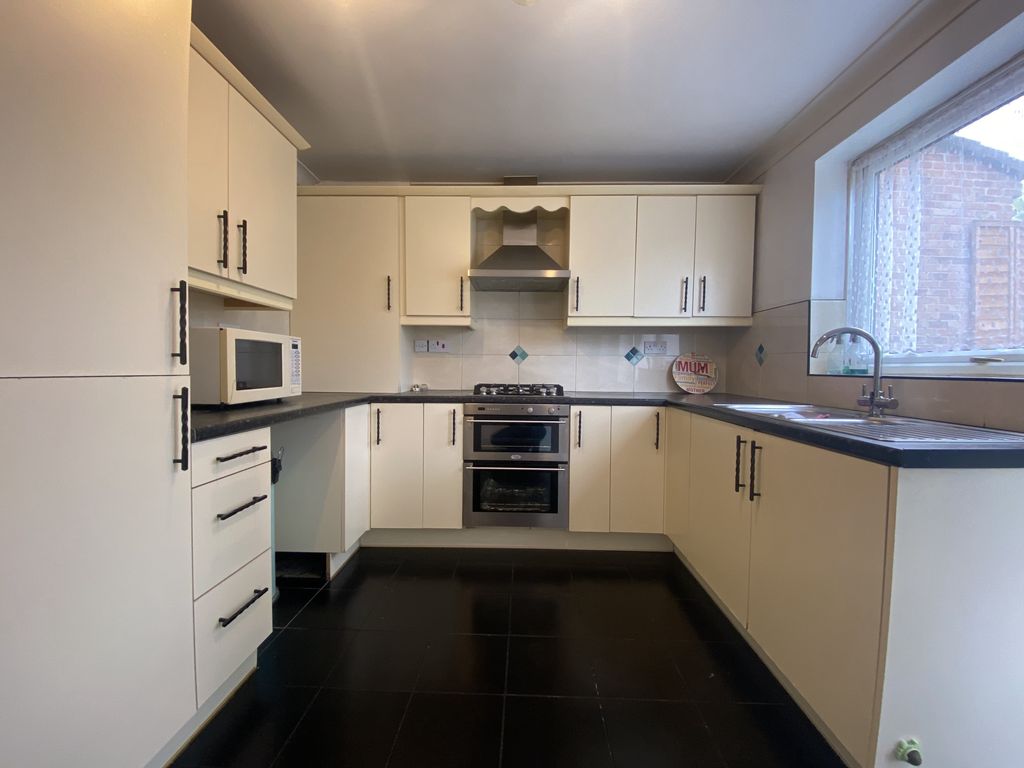 Property photo 2 of 17 Photo 13