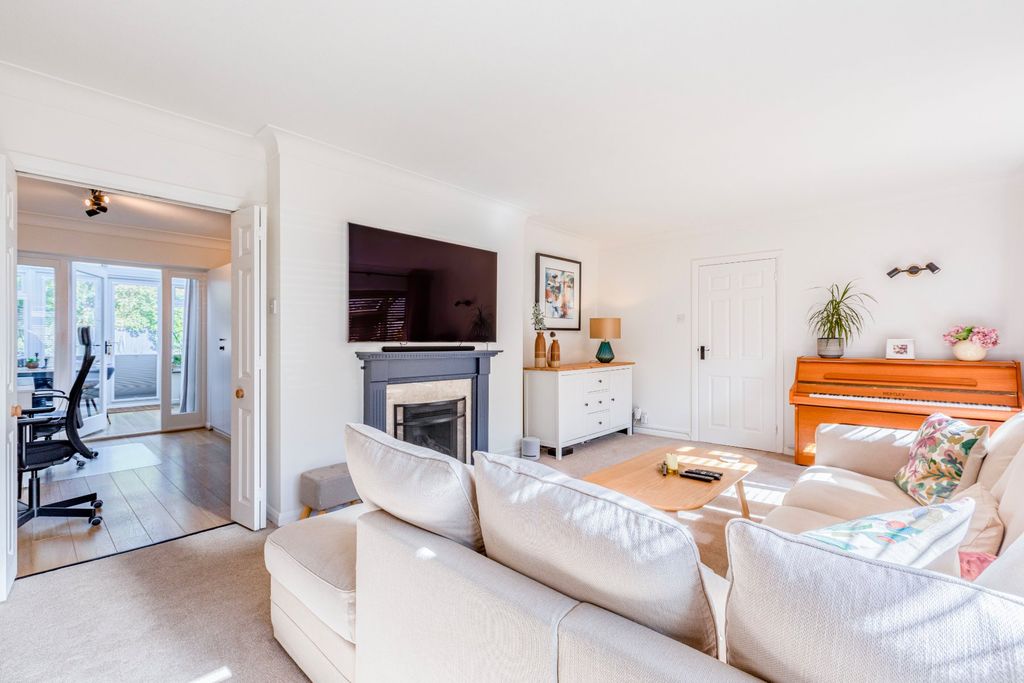 Property photo 3 of 30 Picture No. 35