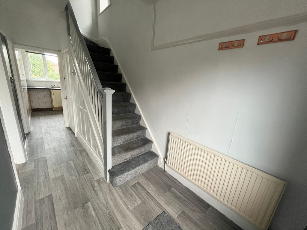 Property photo 2 of 12 Image