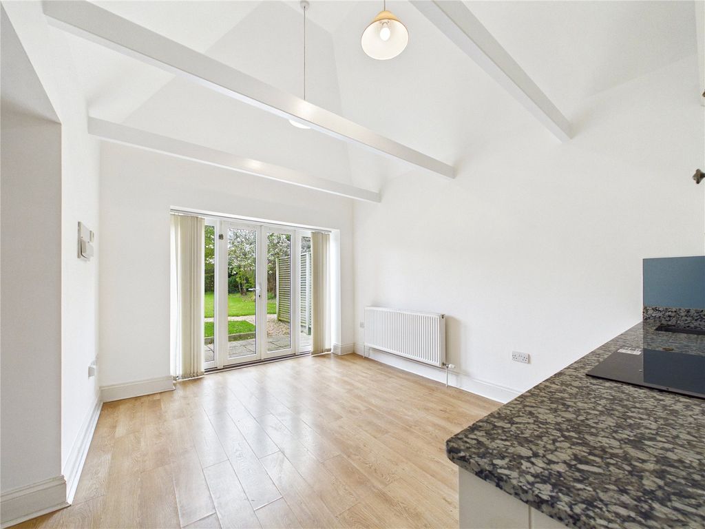 Property photo 2 of 10 Picture No. 30