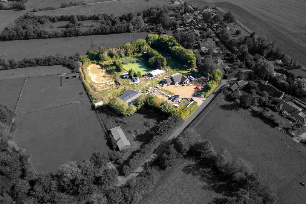 Property photo 3 of 17