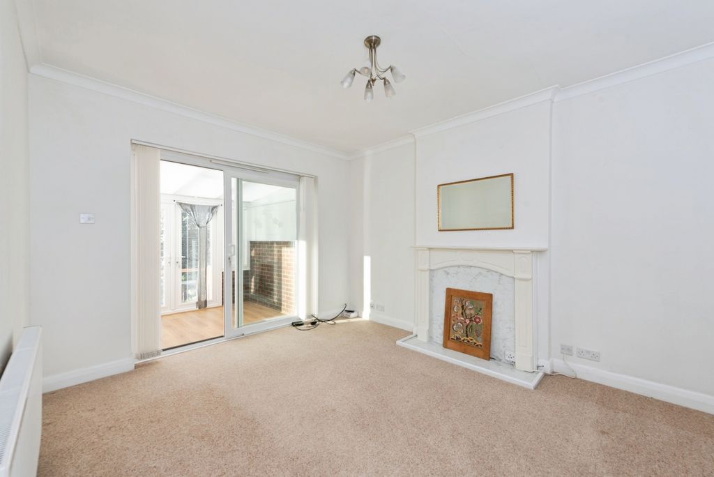 Property photo 2 of 15 Living Room