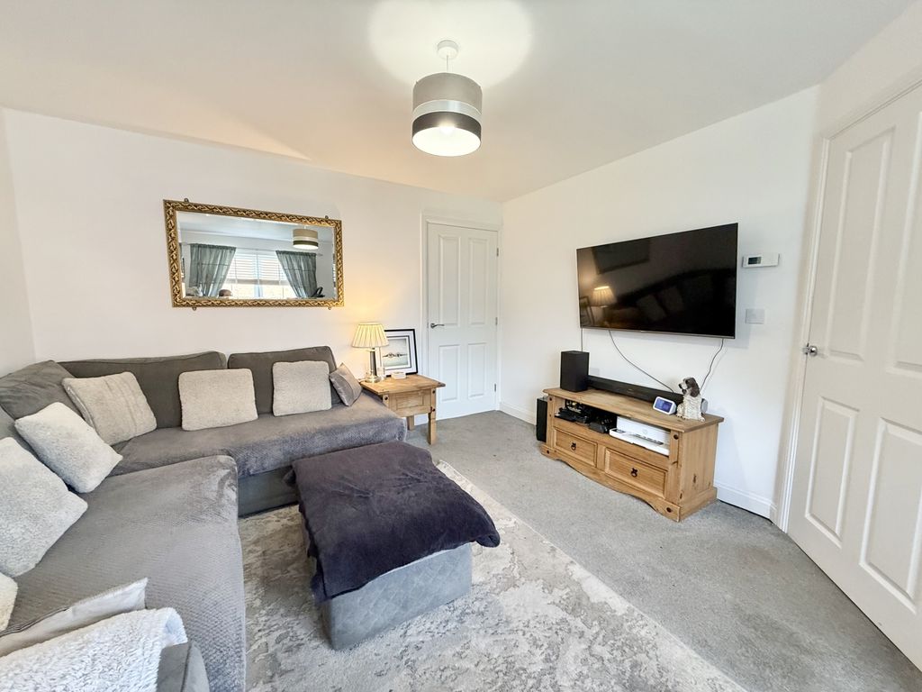 Property photo 3 of 21 Img_7840