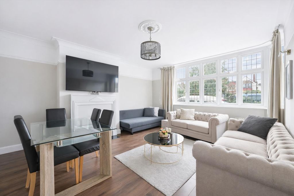 Property photo 2 of 14 Image 4.Png