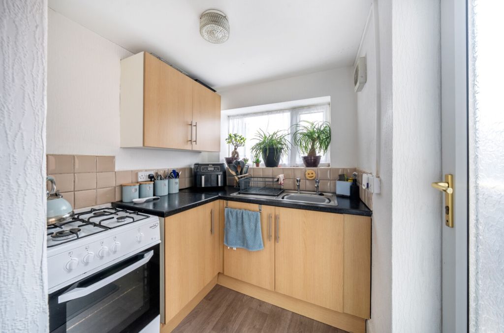 Property photo 3 of 10 1242864 (4)