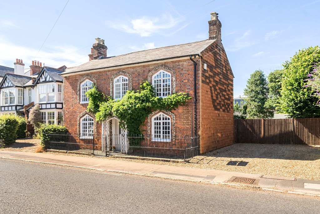 Property photo 1 of 16
