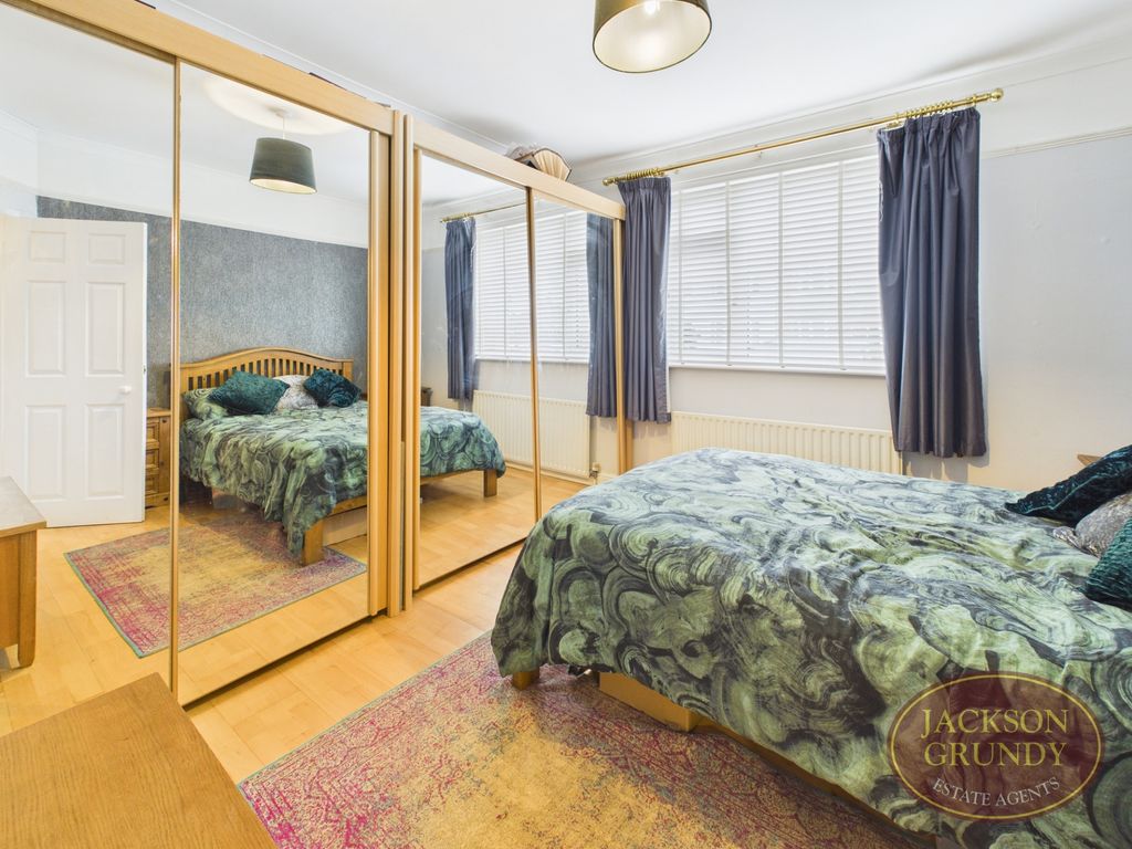 Property photo 3 of 10 Southfield Road