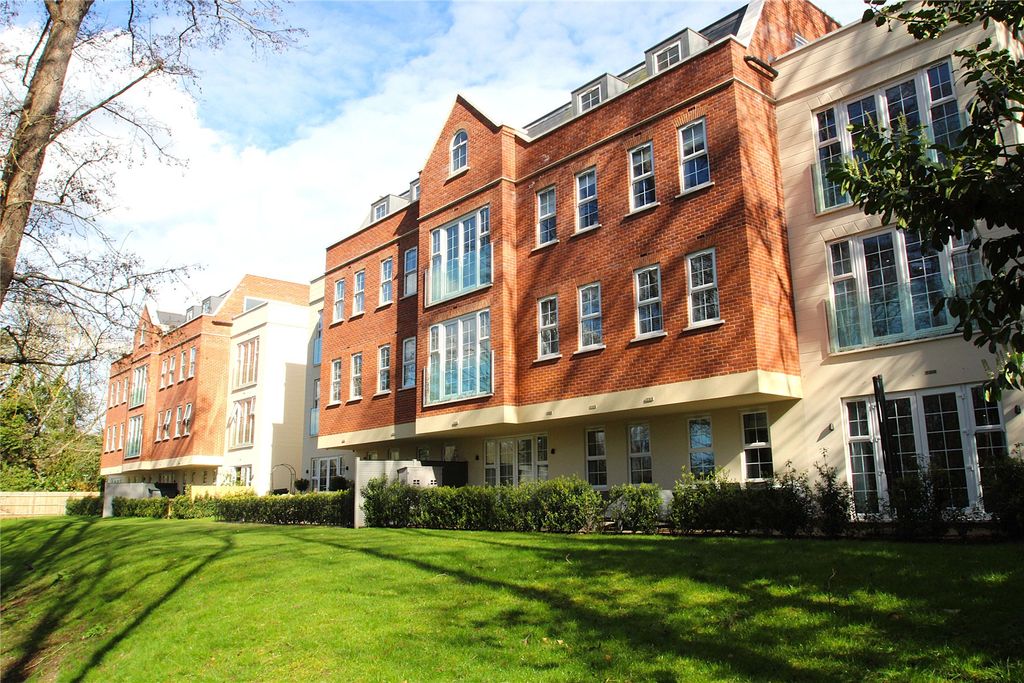 Property photo 1 of 31 Picture No. 57