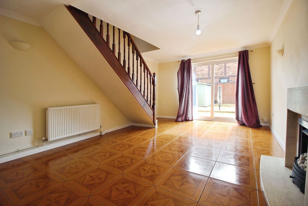 Property photo 2 of 12