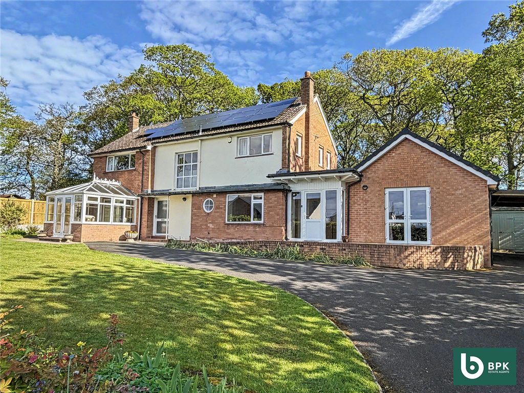 Property photo 1 of 39 Picture No. 48