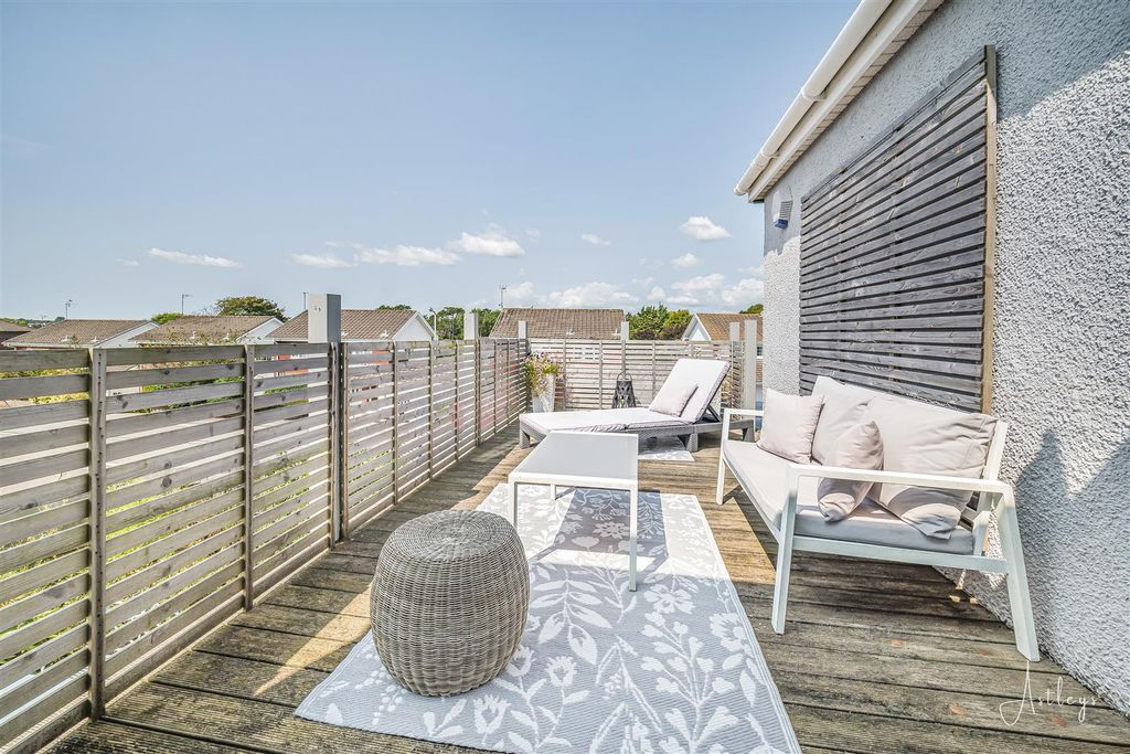 Property photo 2 of 37 Balcony