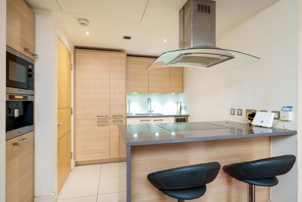 Property photo 3 of 14 Mahogany House