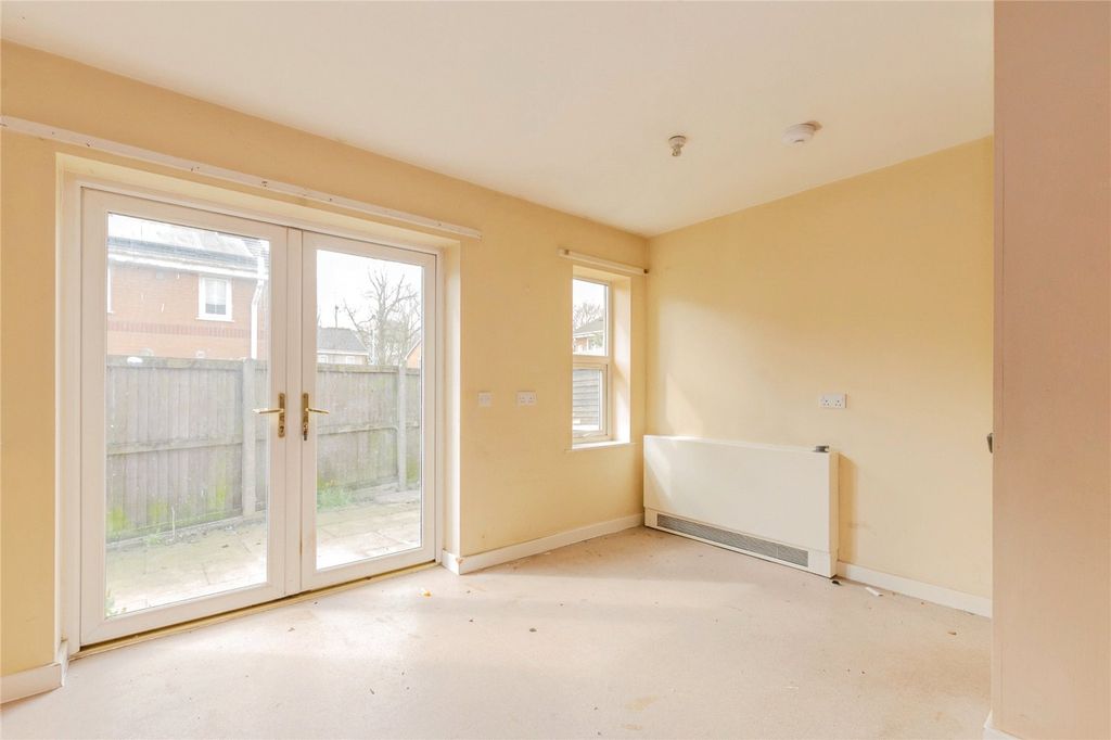 Property photo 2 of 14 Picture No. 24