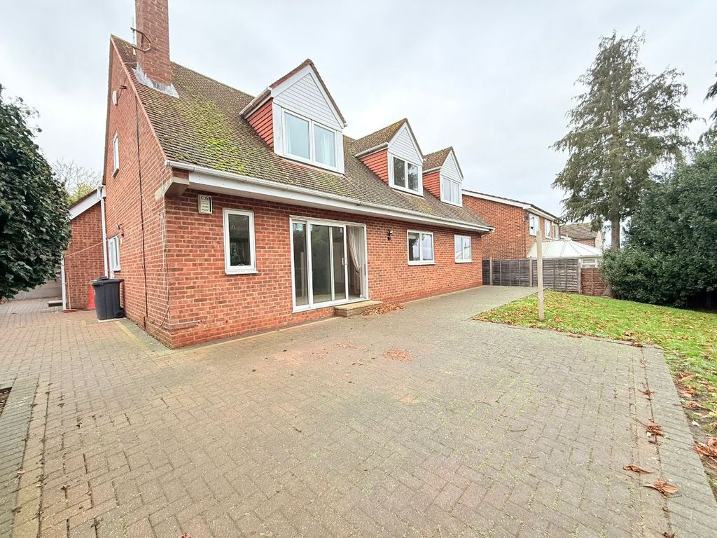 Property photo 2 of 42