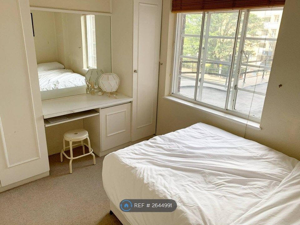 Property photo 1 of 10 Bedroom 1