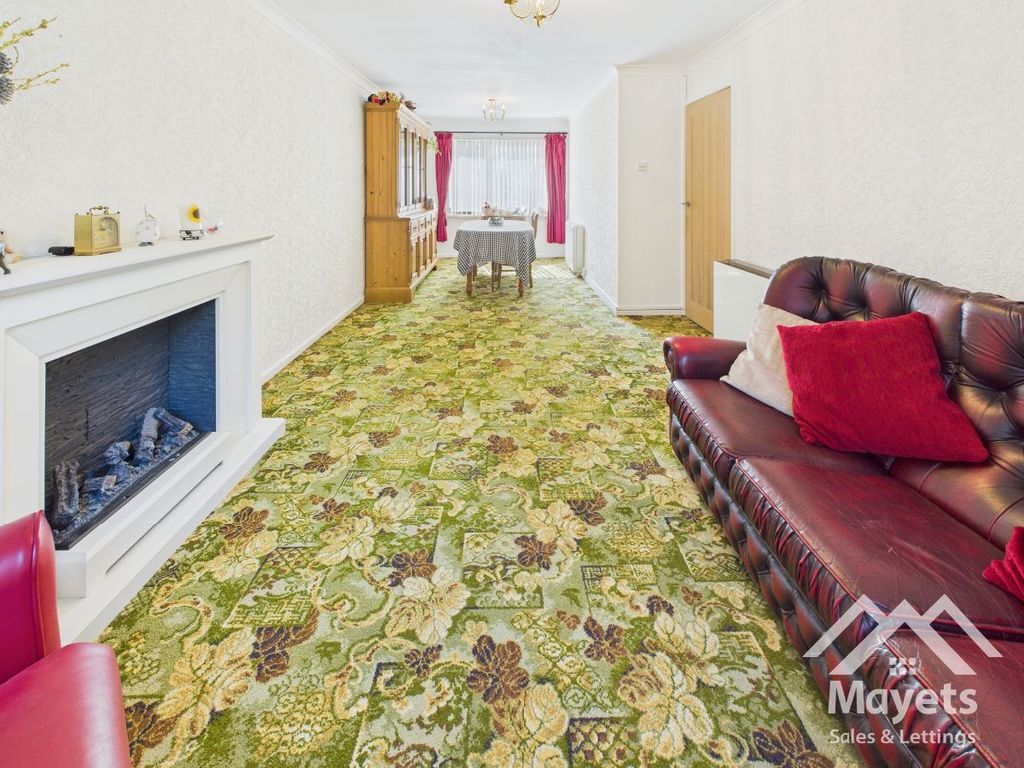 Property photo 2 of 24