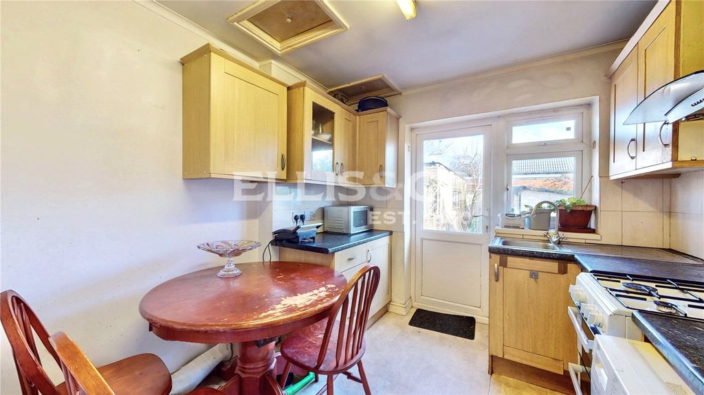 Property photo 3 of 13 Picture No. 19