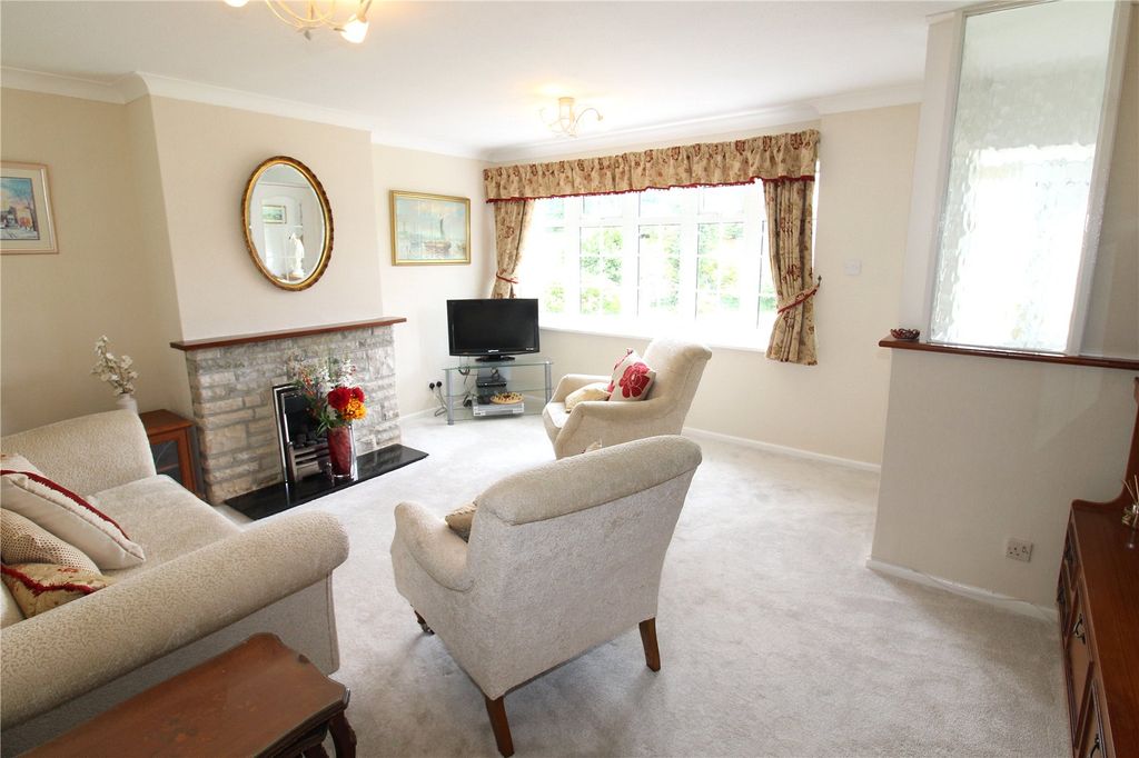 Property photo 2 of 19 Picture No. 02