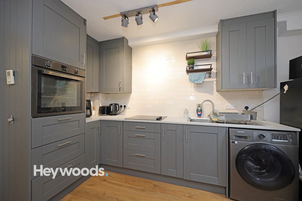 Property photo 3 of 18 0F1A6249