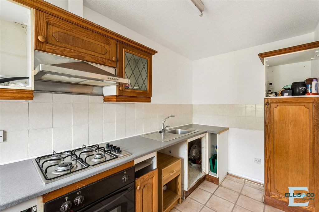 Property photo 3 of 12 Picture No. 15