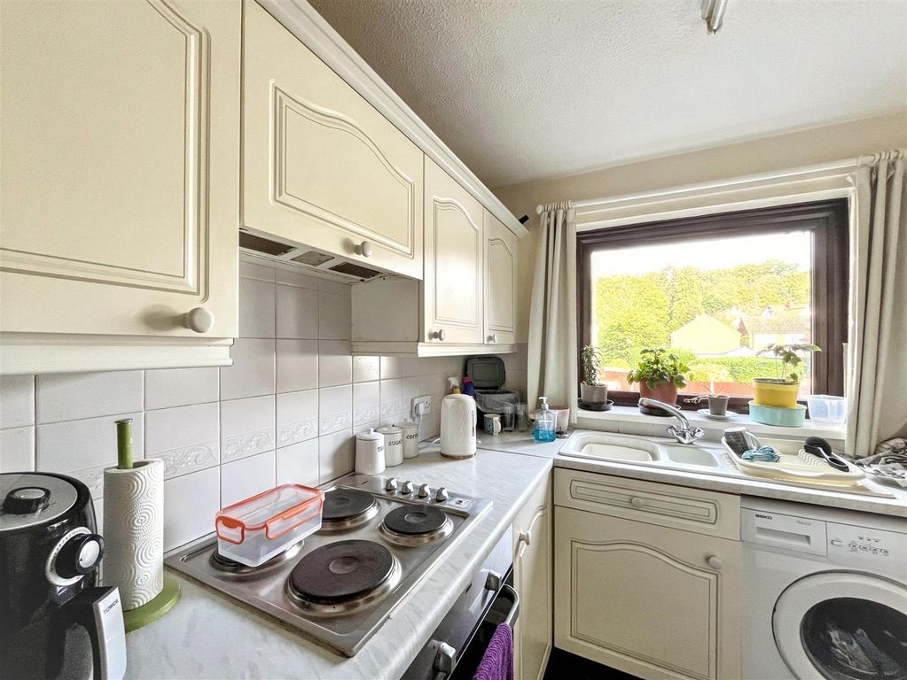 Property photo 3 of 3